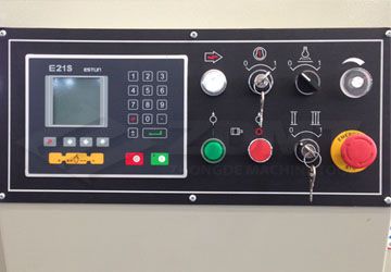 E21S簡易數控系統.jpg E21S簡易數控系統.jpg