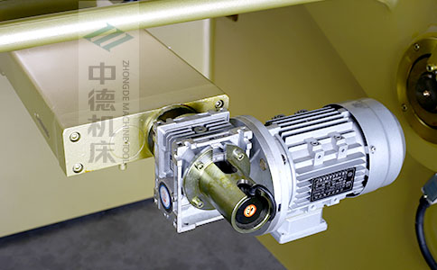 ZDS-832后檔料減速電機(jī)，質(zhì)量好，模擬運(yùn)算定位速度快.jpg